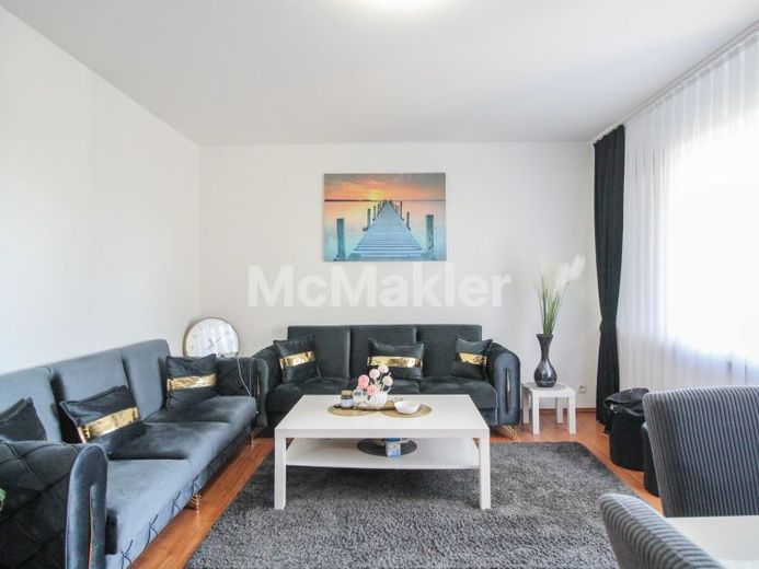 Puro comfort: appartamento di 3 locali in posizione suburbana – Foto 1