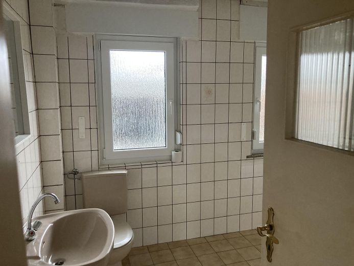 Doppelhaushälfte mit Ausbaureserve – Bad EG