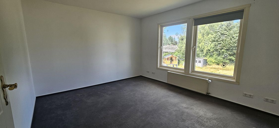 Exklusives Landhaus mit 255 m² Wohnfläche auf 1.600 m² Traumgrundstück im Taunus – Arbeitszimmer / Schlaffzimmer