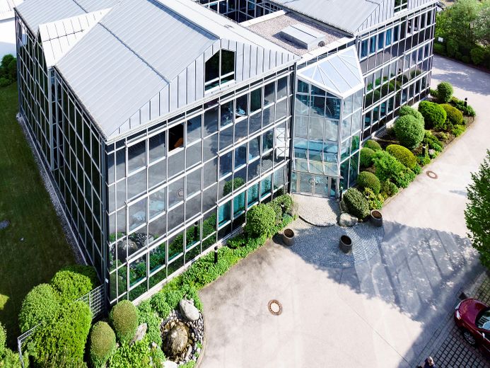 Repräsentative EG Bürofläche in gepflegtem Bürohaus – Bürohaus 