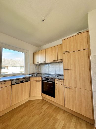 3 habitaciones con balcón y plaza de aparcamiento – Foto 6