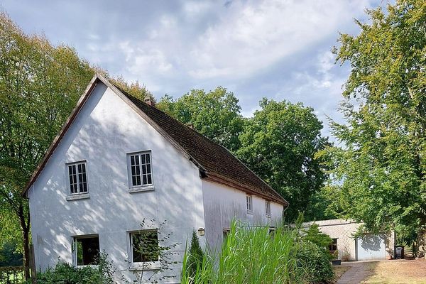 Einfamilienhaus/Zweifamilienhaus Sanierungsbedürftig oder Abriss