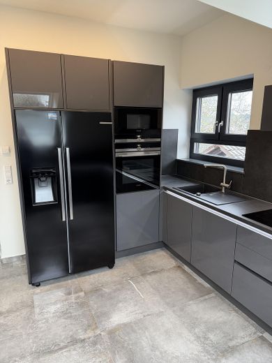 Exklusive 4-Zimmer-Penthousewohnung mit Dachterrasse & Garage+Stellplatz – provisionsfrei – Küche