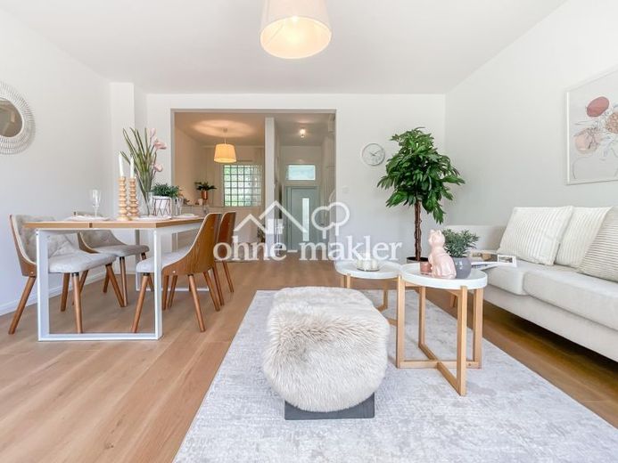 Vivienda familiar con jardín, terraza y mucho espacio – Foto 1