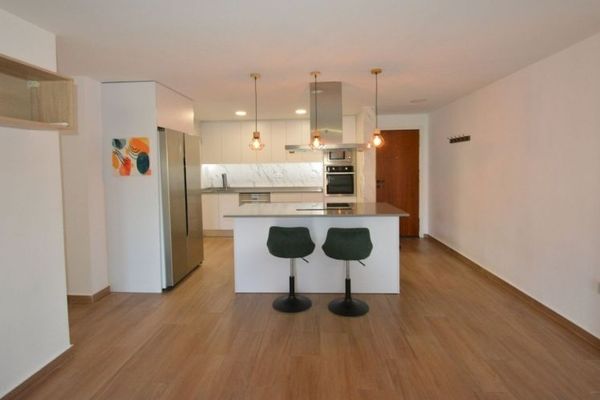 Renoviertes Appartement mit 3 Schlafzimmern, 2 Bädern und Tiefgaragenstellplatz nur 200 m vom Strand
