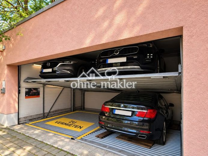 IMMEDIATELY AVAILABLE. Garage parking space in Dresden-Löbtau. Emil-Ueberall-Straße 27 – Photo 1