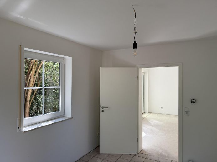PROVISIONSFREI! Großes Zweifamilienhaus mit Einliegerwohnung Mehrgenerationenhaus Wohnen Arbeiten – Фото 35
