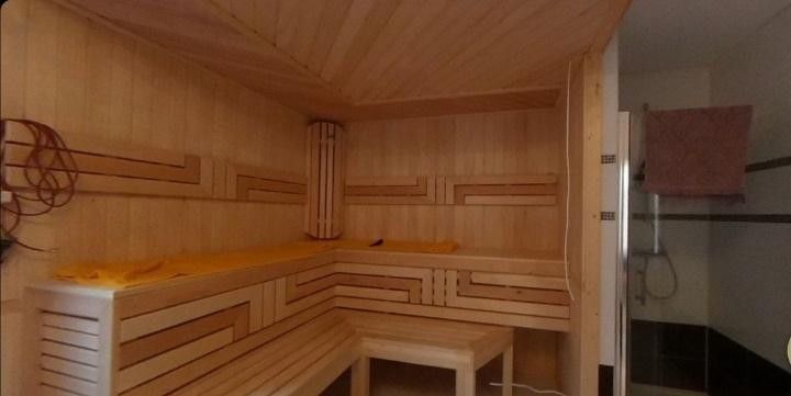 Moderne Luxusvilla: 432 m² Wohnfläche, PV-Anlage, Wärmepumpe & Sauna – Heimspa KG