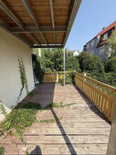 Wunderschöne Gartenwohnung - neu saniert! – Die Terrasse 