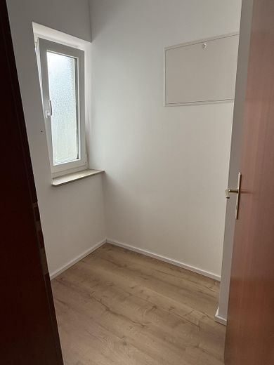 Erstbezug nach Kernsanierung: Helle gepflegte 3-Zimmer-Whg mit Balkon in Lauda-Königshofen – Abstellkammer