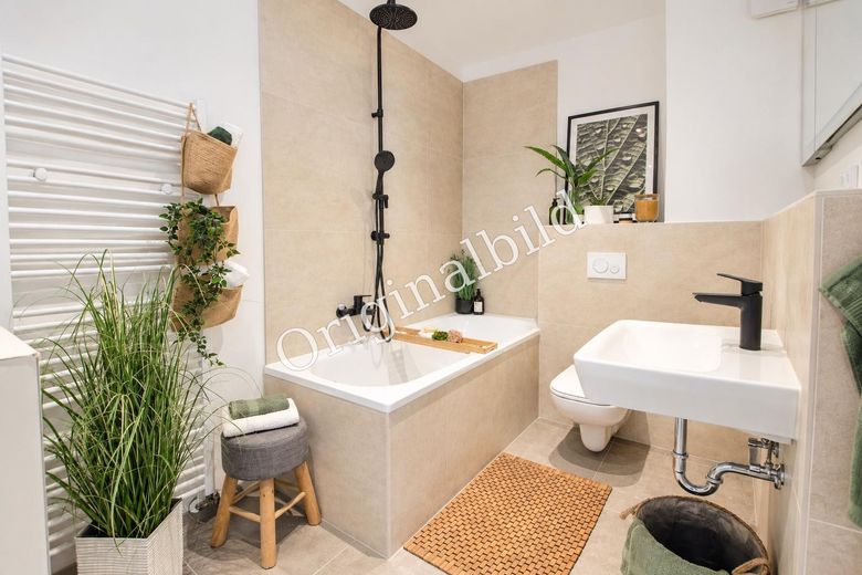 Move in immediately! Freshly renovated! Fitted kitchen and balcony! – Photo 5