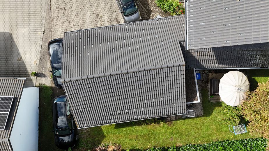 Sehr sonniges Holzhaus, KfW60, Isny-Großholzleute, EG barrierefrei, – Dach Garage