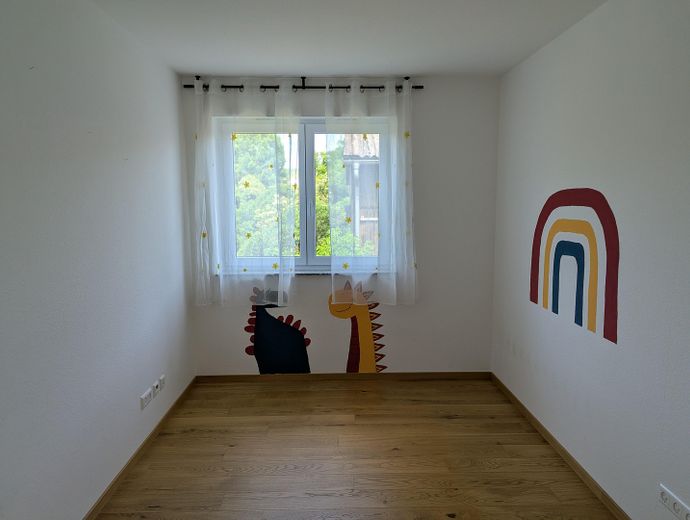 Kind 1 / Büro