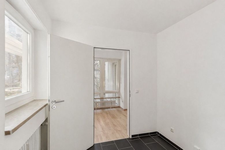 Hadern: 1,5-Zi.-EG-ETW - Loggia + Garten | Erstbezug nach Renovierung | ÖPNV vor der Tür – Küche
