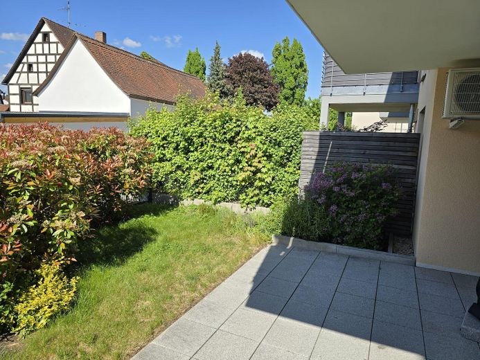 Terrasse/Gärtchen