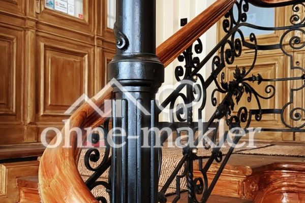 Vicino al Monbijoupark: elegante casa d’epoca di 5 locali in edificio tutelato