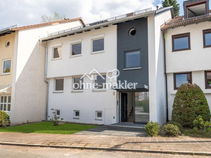 Exklusiv modernisierte 4-Zimmer-Wohnung mit Balkon in ruhiger Wohnlage – Erstbezug – Foto 1