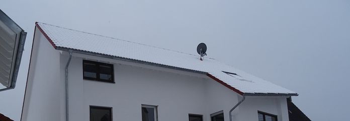 Helle 3,5 Zimmer Wohnung 1. OG mit Balkon, Stellplatz, Garten in 72348 Rosenfeld Heiligenzimmern ab sofort zu vermieten