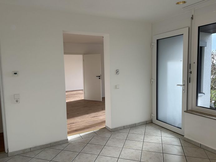 ES-Serach: Wohnung mit Terrasse und Aussicht – Foto 27