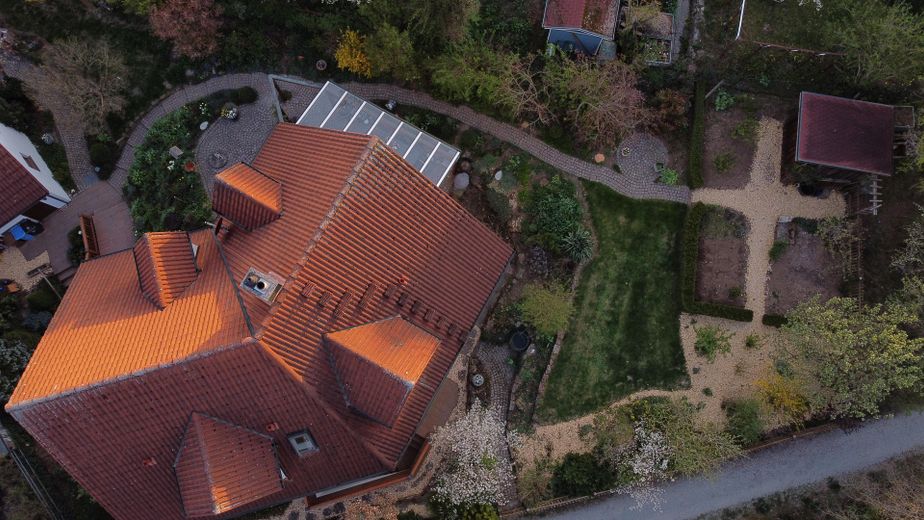 Vogelperspektive mit Garten