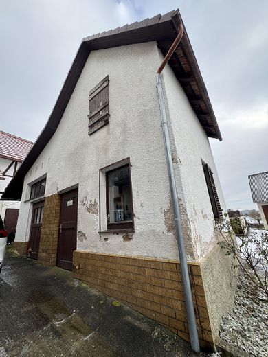 Großzügiges Mehrfamilienhaus mit Sauna in Nentershausen-Süß – Nebengebäude