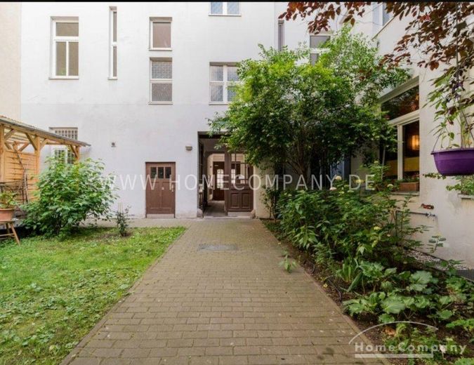 1-Zimmer-Wohnung im Samariterkiez, Friedrichshain – 80fb9afdb207c3e04f9e53972a39b9a43b4e93d7.jpg