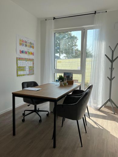 Büro / Kinderzimmer