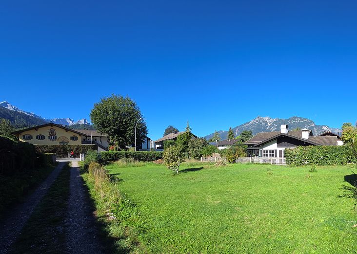 Wohnen mit Bergkulisse – massiv gebaut, für immer daheim – 1 Blick nach Westen