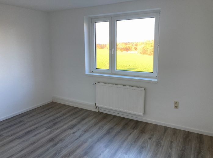 Helle, renovierte 3 Zimmerwohnung inkl. Küche + eigenem Gartenabteil + Stellplatz – Foto 3