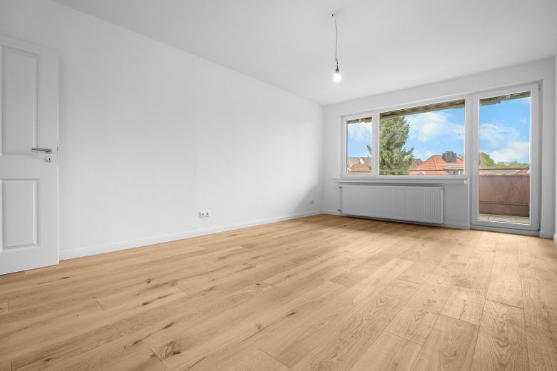 Balkon ve garajlı, yeni yenilenmiş 3 odalı daire – Fotoğraf 5