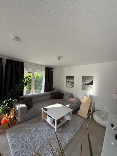 Modernes Reiheneckhaus in ruhiger Lage - gehobene Ausstattung – Wohnzimmer