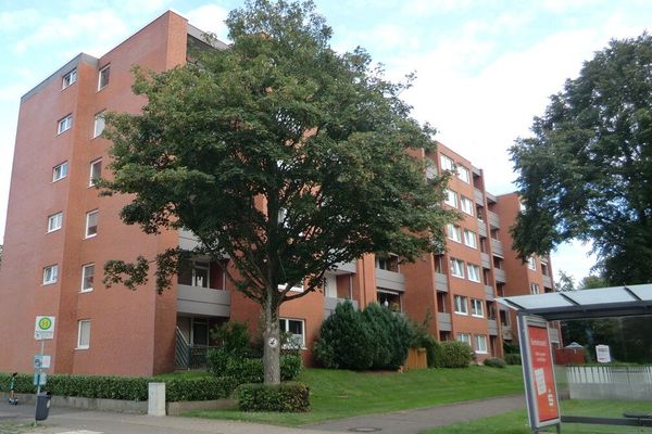 *Schnuckelige und gut vermietete Terrassenwohnung in NMS-Ruthenberg !!!*