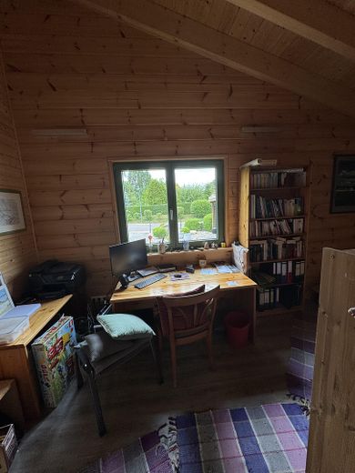 Holzhaus zwischen Nord- und Ostsee – Büro/Schlaf