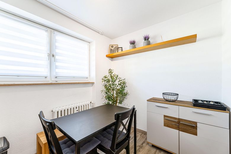 Business Living Bamberg | Totalmente amueblado · Todo incluido · Ubicación privilegiada – Voll ausgestattete Küche