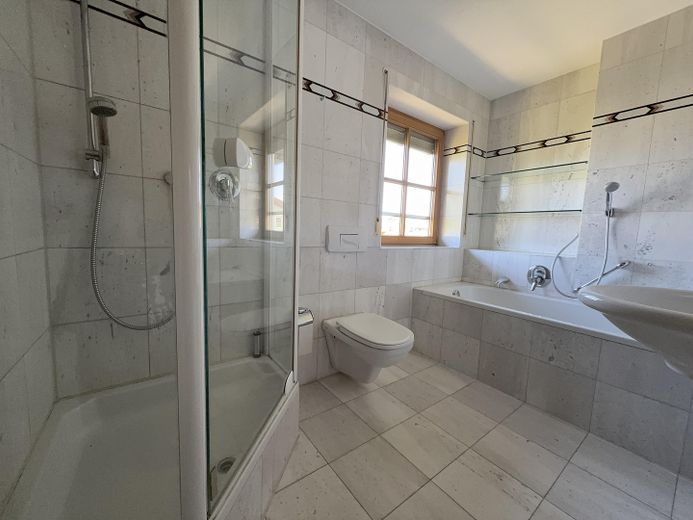 Casa pareada ideal para familias, sin comisión y de particular – 1. OG Bad