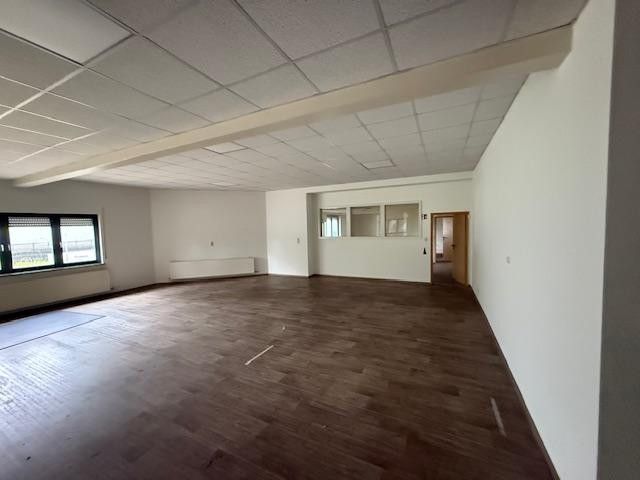 Gewerbeimmobilie mit Lagerhalle und Bürokomplex - Provisionsfrei! – Foto 5