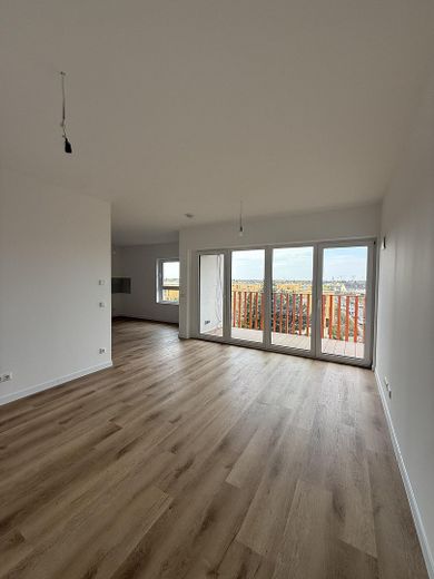 Soleggiato appartamento di 4 locali con 2 balconi, riscaldamento a pavimento a Berlino Biesdorf, A15/16 – Wohnen