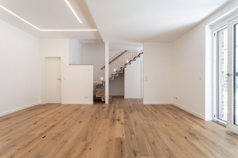 Wohnbereich und Treppe