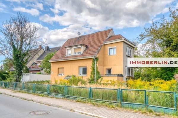 IMMOBERLIN.DE - Atrakcyjna okazja! Harmonijna działka budowlana w zacisznej tylnej części posesji