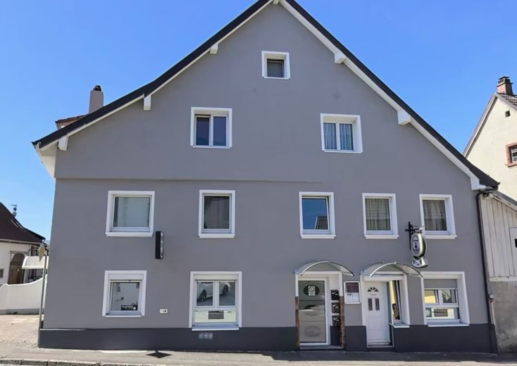 Vollvermietetes Wohn- &amp; Geschäftshaus | 5,7% Rendite | Basel Nähe – Lörracher Str. 1 - 79639 Grenzach-Wyhlen_2
