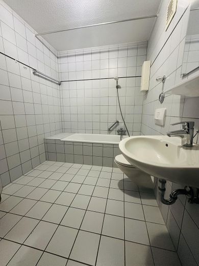 *Aufzug*EBK*Balkon*moderne Heizung* – Foto 8