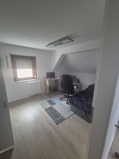 Einfamilienhaus mit Einliegerwohnung & Ausbaupotenzial – privat – Illingen – Foto 5
