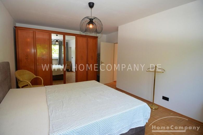 Sehr große 2 Zimmer Wohnung in Westend mit Balkon – b7fd44b004f9ae16fc314a6a737f5d7f07d2cdbf.jpg