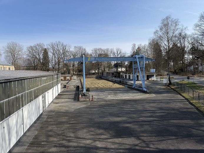 Waren-Umschlagplatz/Lager/Depot/Halle-Grd.9.536m²/ Nutzf.3.145m²-Dreiländereck DE/PL/CZ-Lkr. Görlitz – Außengelände