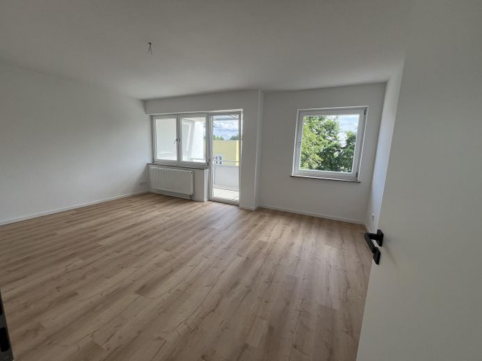 Appartamento trilocale completamente ristrutturato con balcone - Senza commissioni – Foto 9