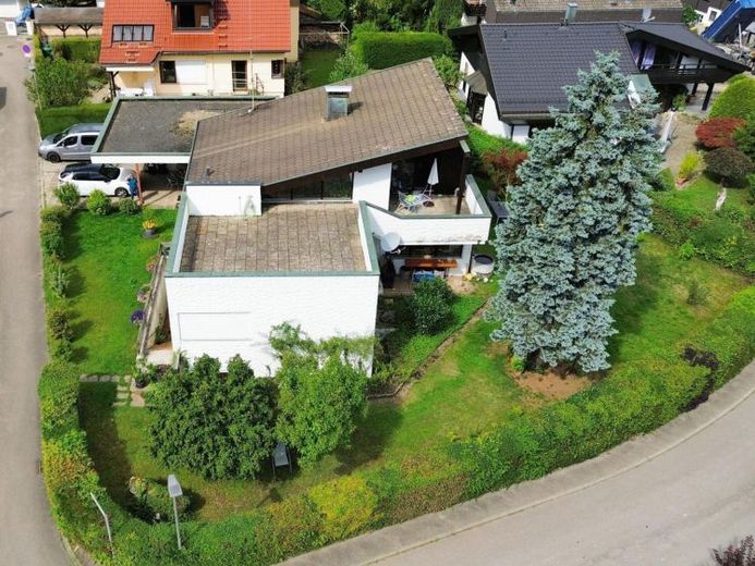 Maison d’architecte exceptionnelle avec galerie, appartement indépendant + grande terrasse sur le toit – Photo 1