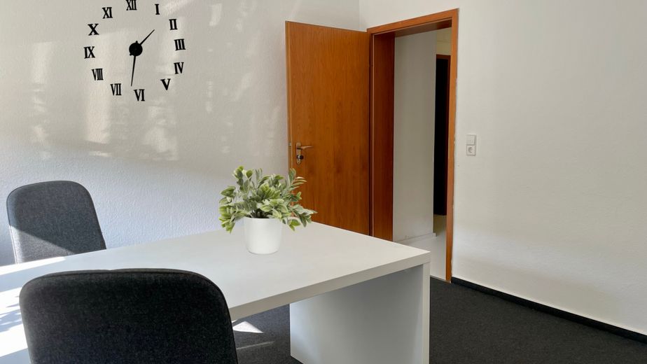 Endlich ein Büro, das einfach funktioniert - ab 415 inkl. Internet &amp; mehr – Büro_RDS