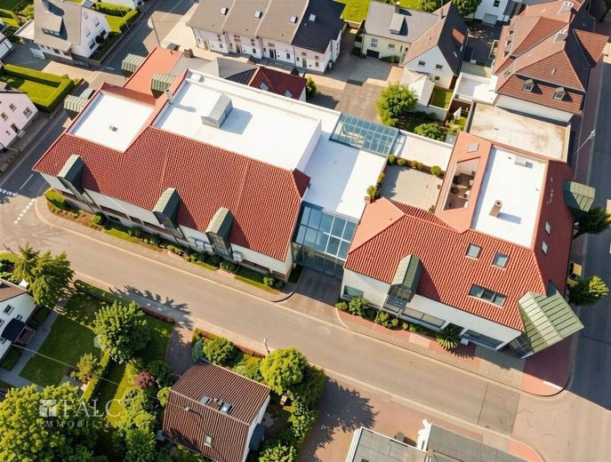 Solides Gewerbeinvestment - Zentrale Lage, starke Mieter, sichere Perspektive – Straßenansicht