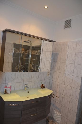 4 Zimmer Whg. mit großer Terrasse in Würselen (Wurmtal nähe) – Bad