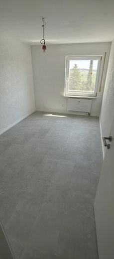3-Zimmer-Wohnung – frisch renoviert, bezugsfertig – Schlafzimmer 1